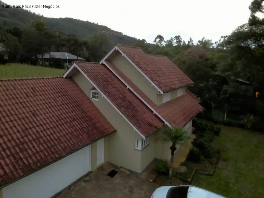 Casa com 5 quartos à venda, 281m2 em Nova Petropolis - RS - imagem 9 Foto 9 de Casa com 5 quartos à venda, 281m2 em Nova Petropolis - RS