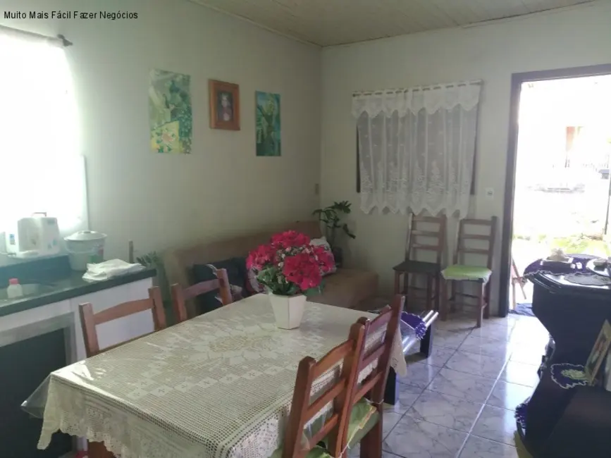 Foto 9 de Casa com 2 quartos à venda, 61m2 em Dois Irmaos - RS