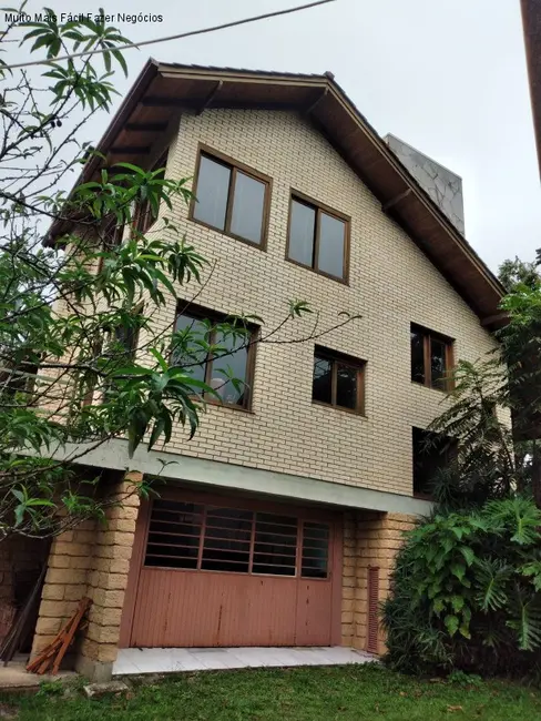 Foto 3 de Casa com 4 quartos à venda, 245m2 em Nova Petropolis - RS