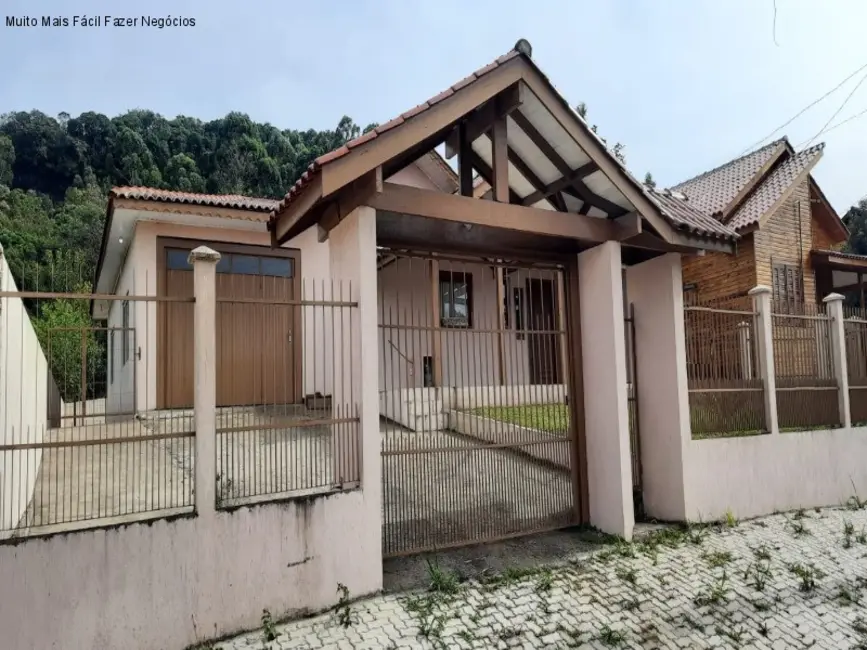 Foto 1 de Casa com 3 quartos à venda, 182m2 em Nova Petropolis - RS