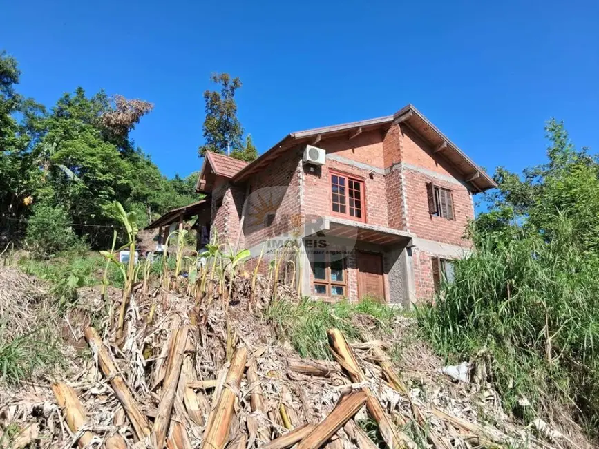 Sítio / Rancho com 2 quartos à venda, 110m2 em Nova Petropolis - RS - imagem 2 Foto 2 de Sítio / Rancho com 2 quartos à venda, 110m2 em Nova Petropolis - RS