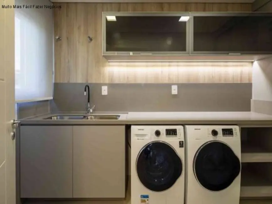 Apartamento com 3 quartos à venda, 187m2 em Centro, Nova Petropolis - RS - imagem 7 Foto 7 de Apartamento com 3 quartos à venda, 187m2 em Centro, Nova Petropolis - RS