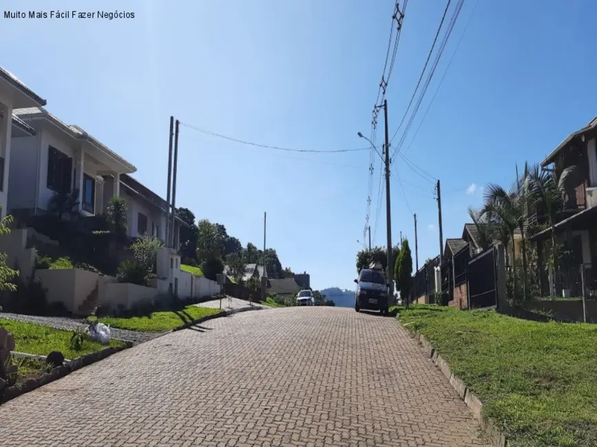 Foto 3 de Terreno / Lote à venda, 360m2 em Nova Petropolis - RS