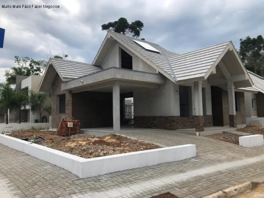 Foto 1 de Casa com 2 quartos à venda, 121m2 em Nova Petropolis - RS