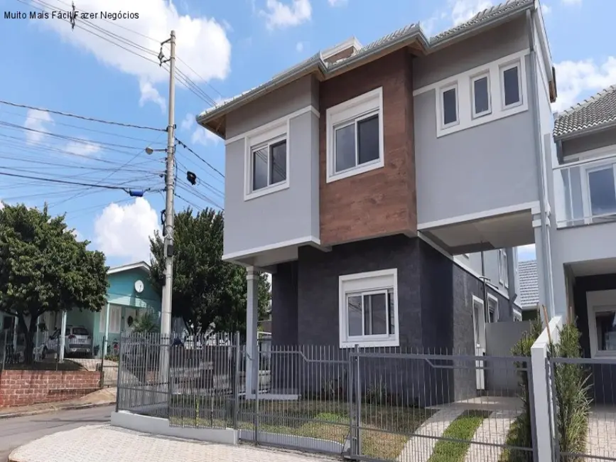 Foto 2 de Casa com 4 quartos à venda, 130m2 em Nova Petropolis - RS
