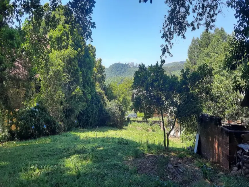 Foto 2 de Terreno / Lote à venda, 585m2 em Nova Petropolis - RS