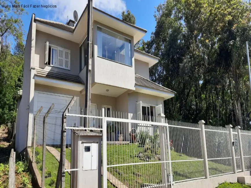 Casa com 4 quartos à venda, 241m2 em Nova Petropolis - RS - imagem 2 Foto 2 de Casa com 4 quartos à venda, 241m2 em Nova Petropolis - RS