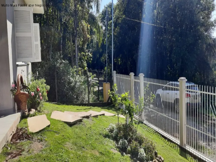 Casa com 4 quartos à venda, 241m2 em Nova Petropolis - RS - imagem 5 Foto 5 de Casa com 4 quartos à venda, 241m2 em Nova Petropolis - RS