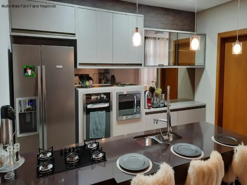 Apartamento com 3 quartos à venda, 132m2 em Nova Petropolis - RS - imagem 3 Foto 3 de Apartamento com 3 quartos à venda, 132m2 em Nova Petropolis - RS