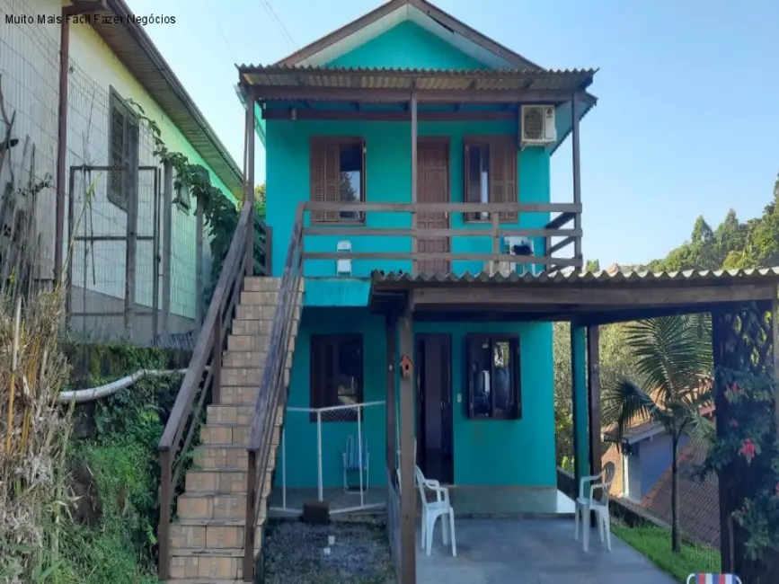 Foto 1 de Casa com 4 quartos à venda, 125m2 em Centro, Nova Petropolis - RS