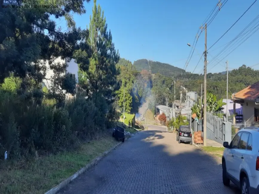Terreno / Lote à venda, 420m2 em Nova Petropolis - RS - imagem 3 Foto 3 de Terreno / Lote à venda, 420m2 em Nova Petropolis - RS