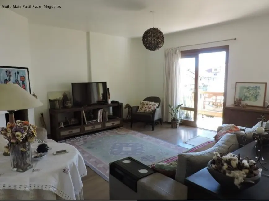 Foto 5 de Apartamento com 3 quartos à venda, 145m2 em Nova Petropolis - RS