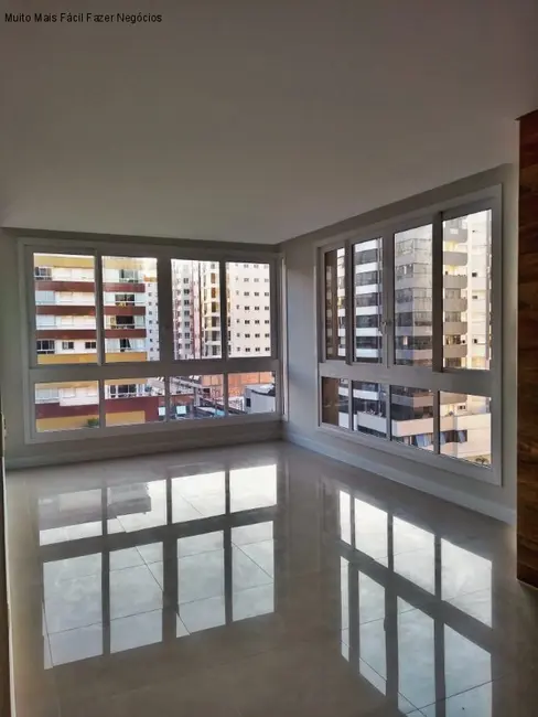 Foto 2 de Apartamento com 3 quartos à venda, 92m2 em Capao Da Canoa - RS