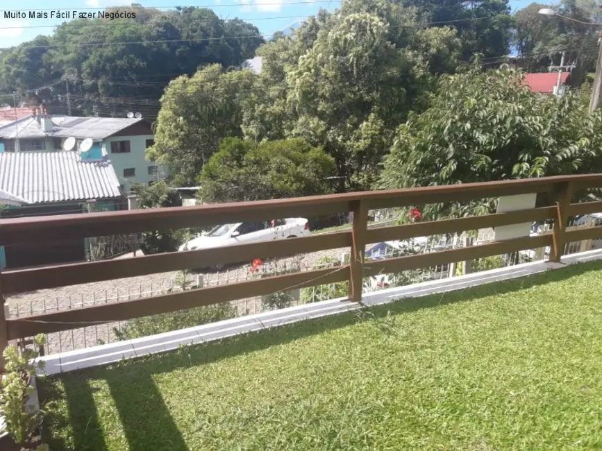 Foto 4 de Casa com 4 quartos à venda, 180m2 em Nova Petropolis - RS