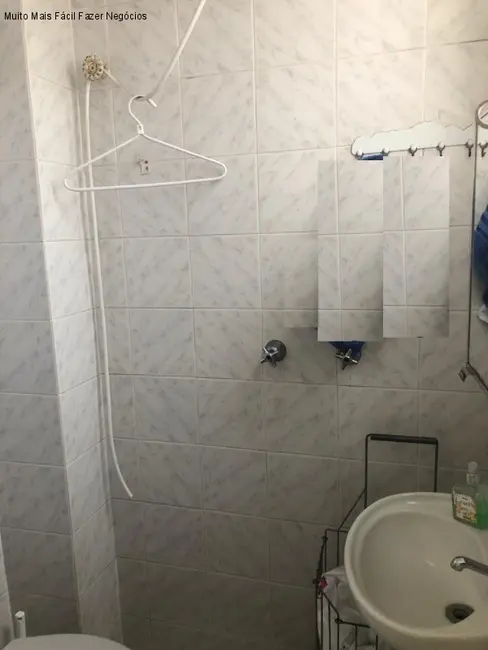 Apartamento com 3 quartos à venda, 200m2 em Centro Histórico, Porto Alegre - RS - imagem 5 Foto 5 de Apartamento com 3 quartos à venda, 200m2 em Centro Histórico, Porto Alegre - RS