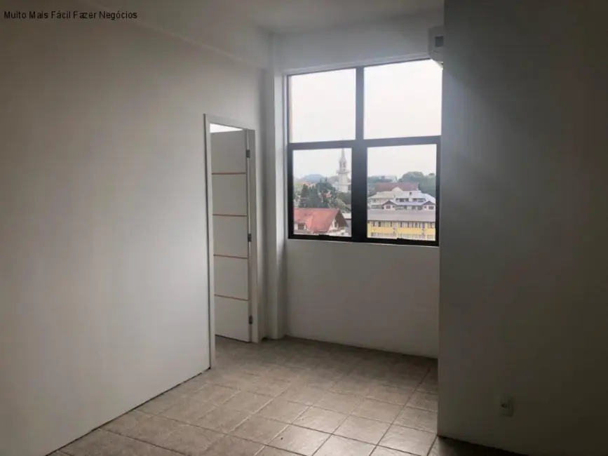 Foto 8 de Sala Comercial à venda, 32m2 em Centro, Nova Petropolis - RS