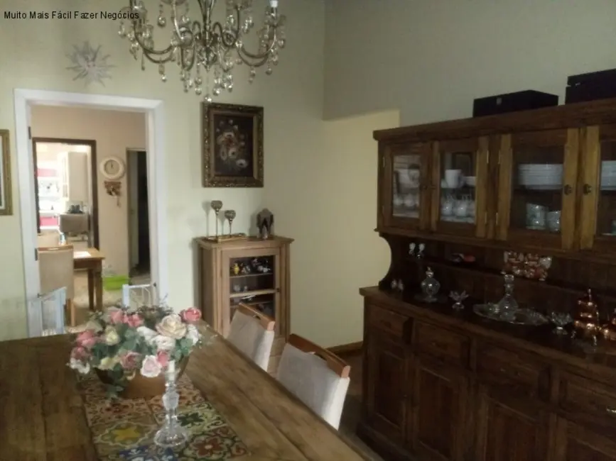 Casa com 3 quartos à venda, 178m2 em Teresópolis, Porto Alegre - RS - imagem 6 Foto 6 de Casa com 3 quartos à venda, 178m2 em Teresópolis, Porto Alegre - RS