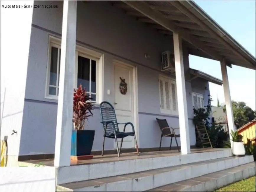 Casa com 3 quartos à venda, 190m2 em Nova Petropolis - RS - imagem 4 Foto 4 de Casa com 3 quartos à venda, 190m2 em Nova Petropolis - RS