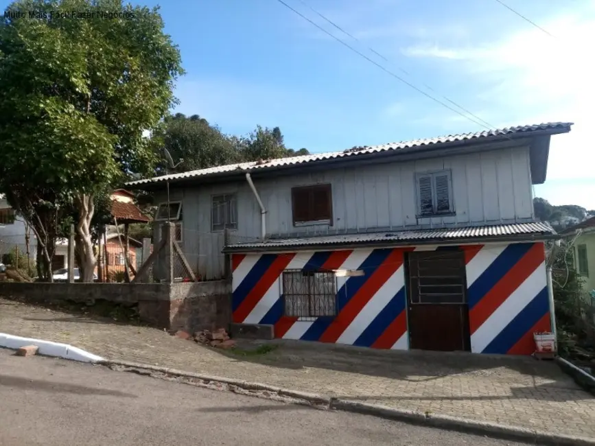 Foto 1 de Terreno / Lote à venda, 378m2 em Gramado - RS
