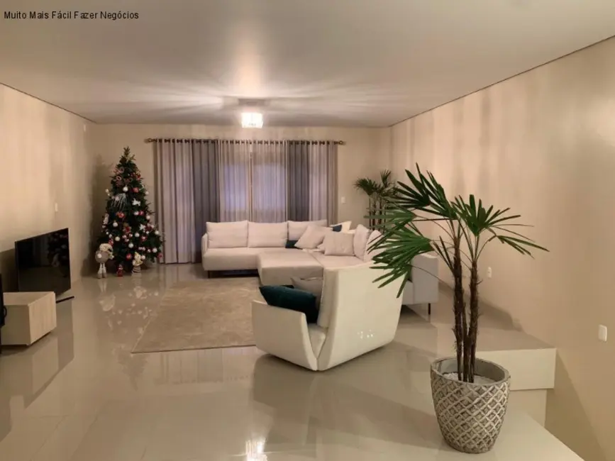 Casa com 4 quartos à venda, 358m2 em Nova Petropolis - RS - imagem 5 Foto 5 de Casa com 4 quartos à venda, 358m2 em Nova Petropolis - RS