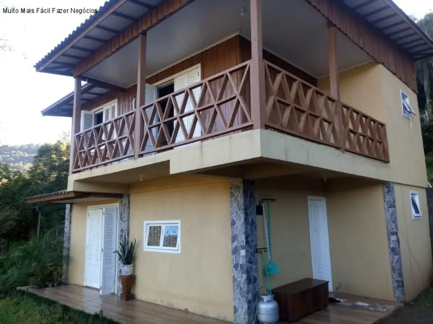 Sítio / Rancho com 2 quartos à venda, 84m2 em Picada Cafe - RS - imagem 9 Foto 9 de Sítio / Rancho com 2 quartos à venda, 84m2 em Picada Cafe - RS