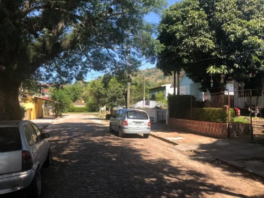 Casa com 2 quartos à venda, 120m2 em Espírito Santo, Porto Alegre - RS - imagem 2 Foto 2 de Casa com 2 quartos à venda, 120m2 em Espírito Santo, Porto Alegre - RS