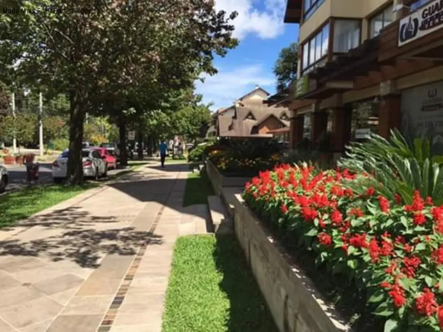 Foto 2 de Apartamento com 4 quartos à venda, 132m2 em Centro, Gramado - RS