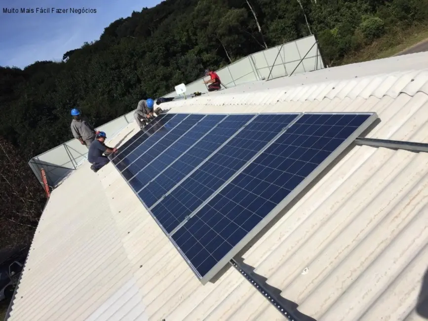 Armazém / Galpão à venda, 200m2 em Ana Rech, Caxias Do Sul - RS - imagem 5 Foto 5 de Armazém / Galpão à venda, 200m2 em Ana Rech, Caxias Do Sul - RS