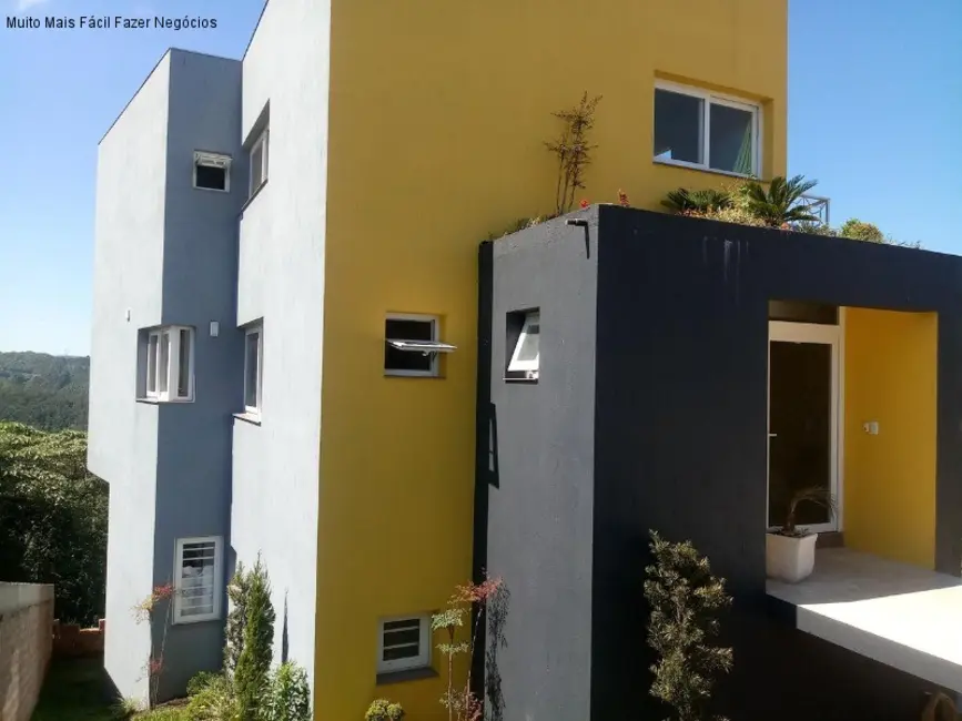 Foto 4 de Casa com 5 quartos à venda, 400m2 em Nova Petropolis - RS