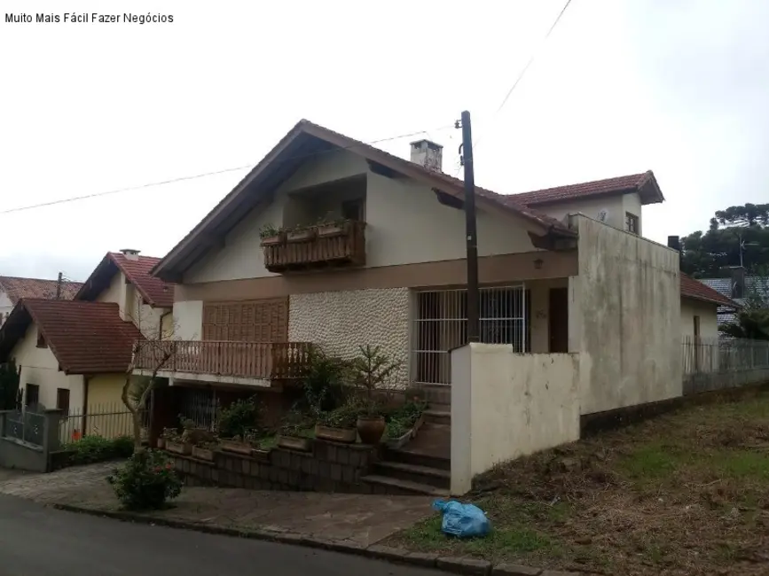 Casa com 4 quartos à venda, 293m2 em Nova Petropolis - RS - imagem 3 Foto 3 de Casa com 4 quartos à venda, 293m2 em Nova Petropolis - RS