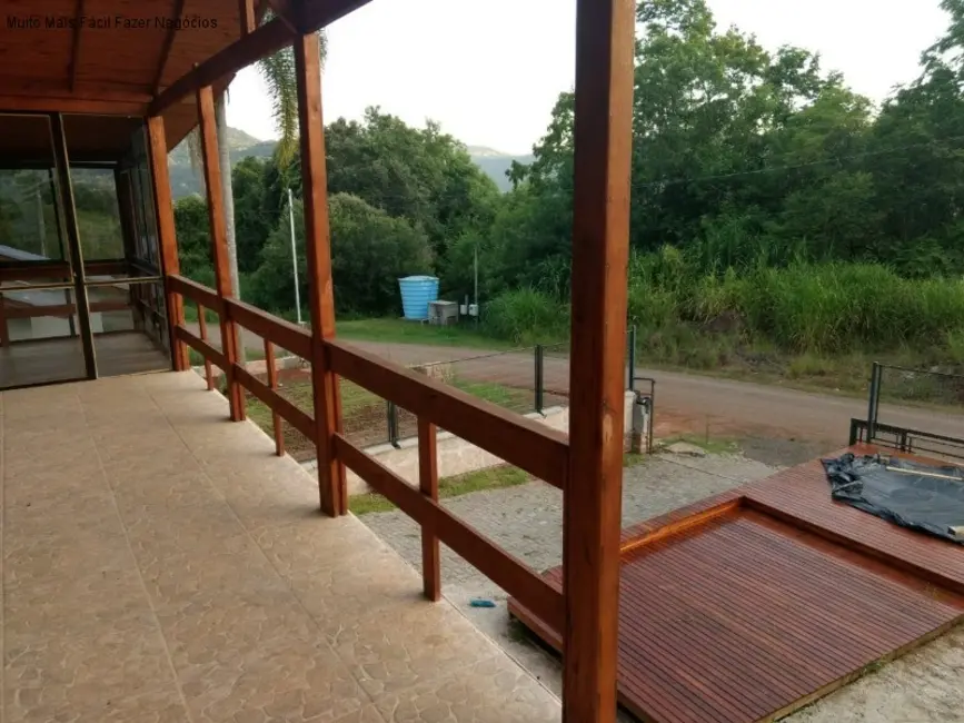 Casa com 2 quartos à venda, 144m2 em Picada Cafe - RS - imagem 8 Foto 8 de Casa com 2 quartos à venda, 144m2 em Picada Cafe - RS