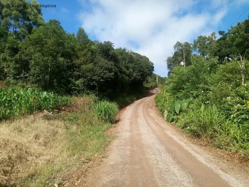 Terreno / Lote à venda, 450m2 em Nova Petropolis - RS - imagem 4 Foto 4 de Terreno / Lote à venda, 450m2 em Nova Petropolis - RS