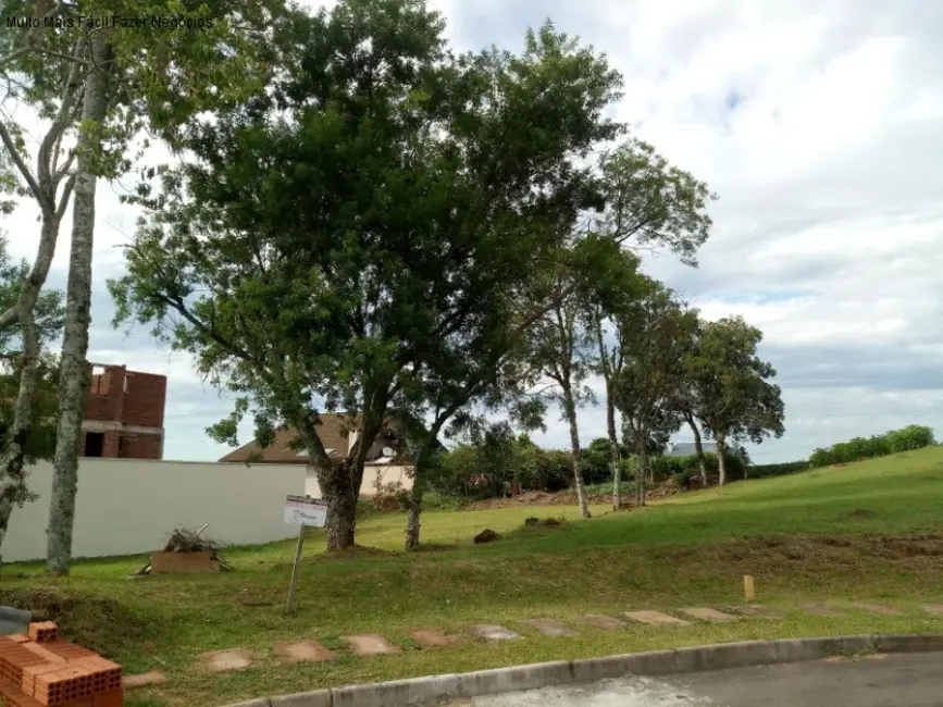 Foto 1 de Terreno / Lote à venda, 656m2 em Nova Petropolis - RS
