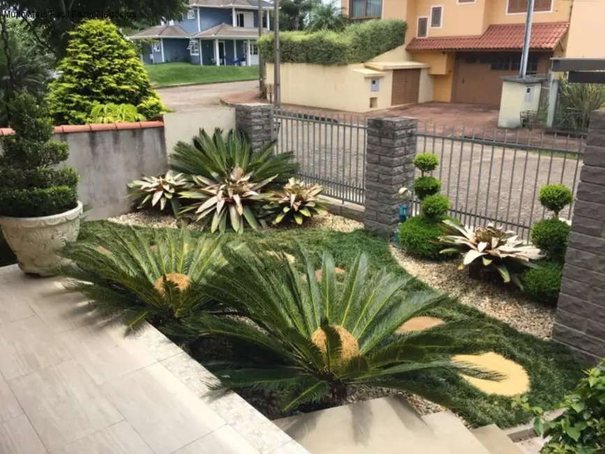 Foto 2 de Casa com 4 quartos à venda, 270m2 em Nova Petropolis - RS