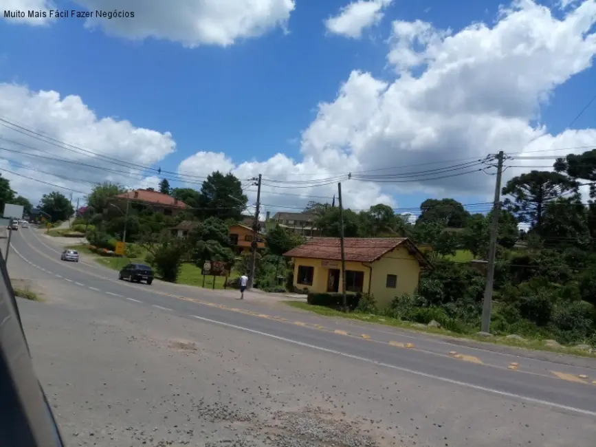Sala Comercial à venda e para alugar, 166m2 em Nova Petropolis - RS - imagem 6 Foto 6 de Sala Comercial à venda e para alugar, 166m2 em Nova Petropolis - RS