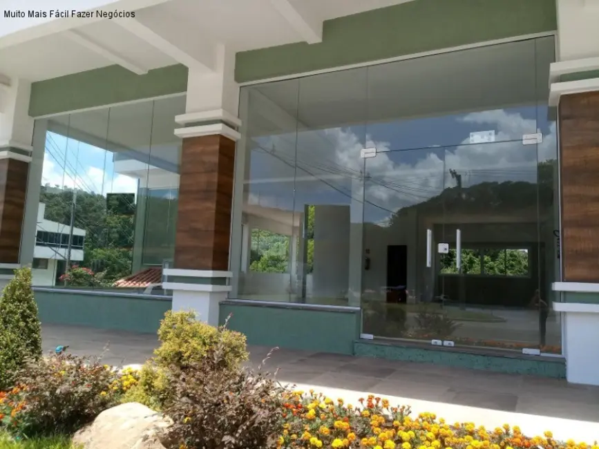 Foto 1 de Sala Comercial à venda e para alugar, 166m2 em Nova Petropolis - RS