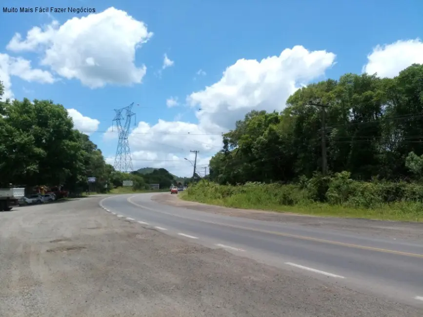 Sala Comercial à venda e para alugar, 166m2 em Nova Petropolis - RS - imagem 7 Foto 7 de Sala Comercial à venda e para alugar, 166m2 em Nova Petropolis - RS