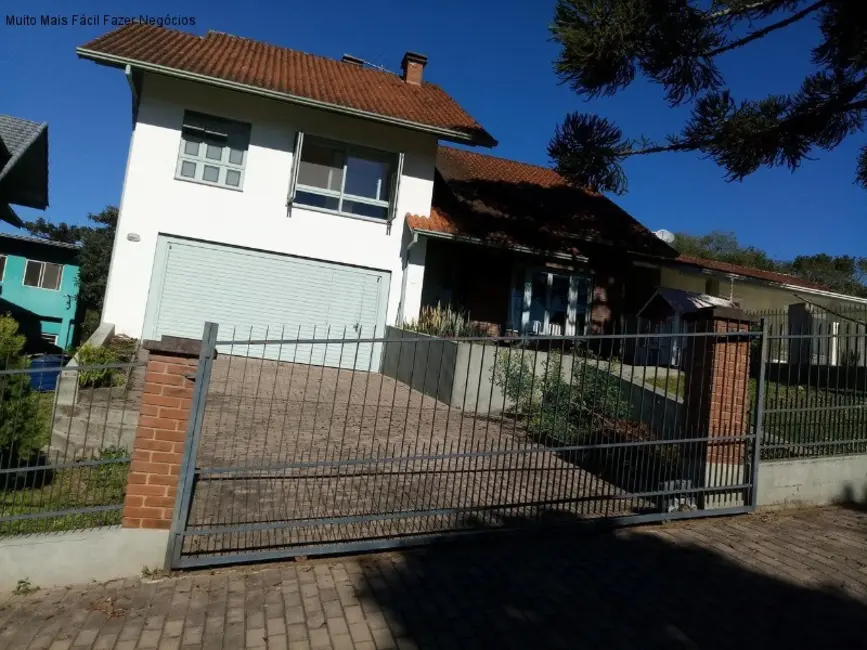 Casa com 3 quartos à venda, 280m2 em Nova Petropolis - RS - imagem 4 Foto 4 de Casa com 3 quartos à venda, 280m2 em Nova Petropolis - RS