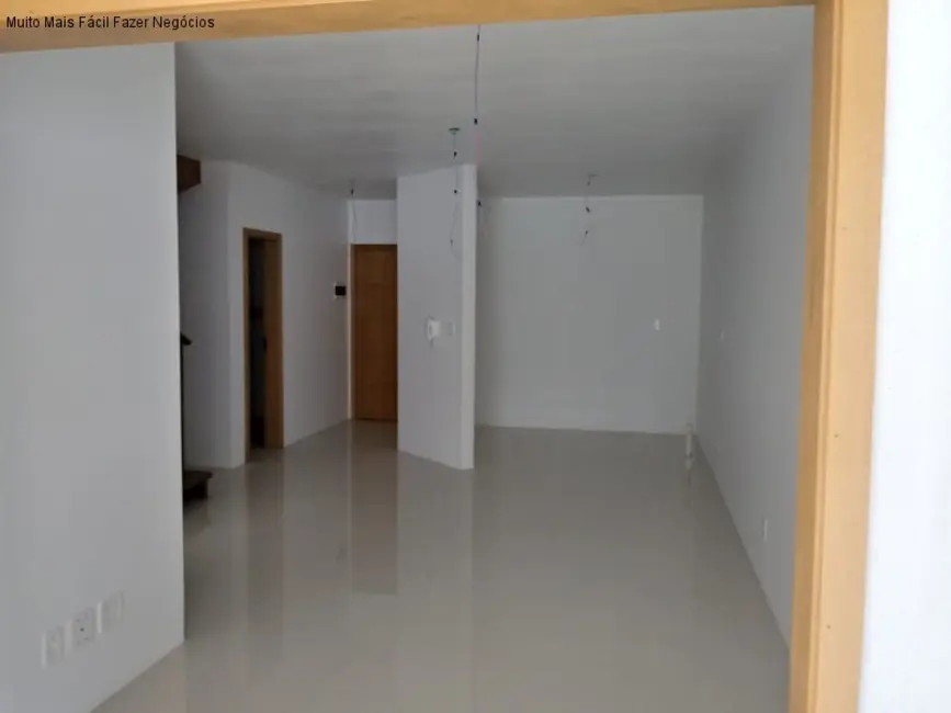 Foto 3 de Apartamento com 2 quartos à venda, 99m2 em Centro, Nova Petropolis - RS