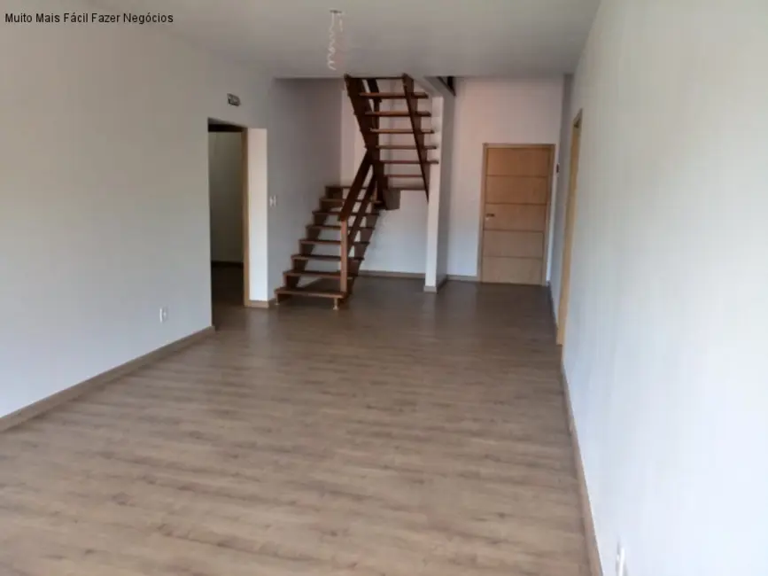 Foto 4 de Apartamento com 3 quartos à venda, 151m2 em Centro, Nova Petropolis - RS