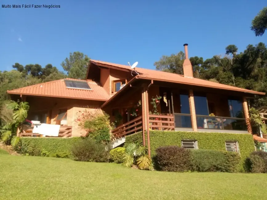 Foto 1 de Casa com 3 quartos à venda, 296m2 em Nova Petropolis - RS