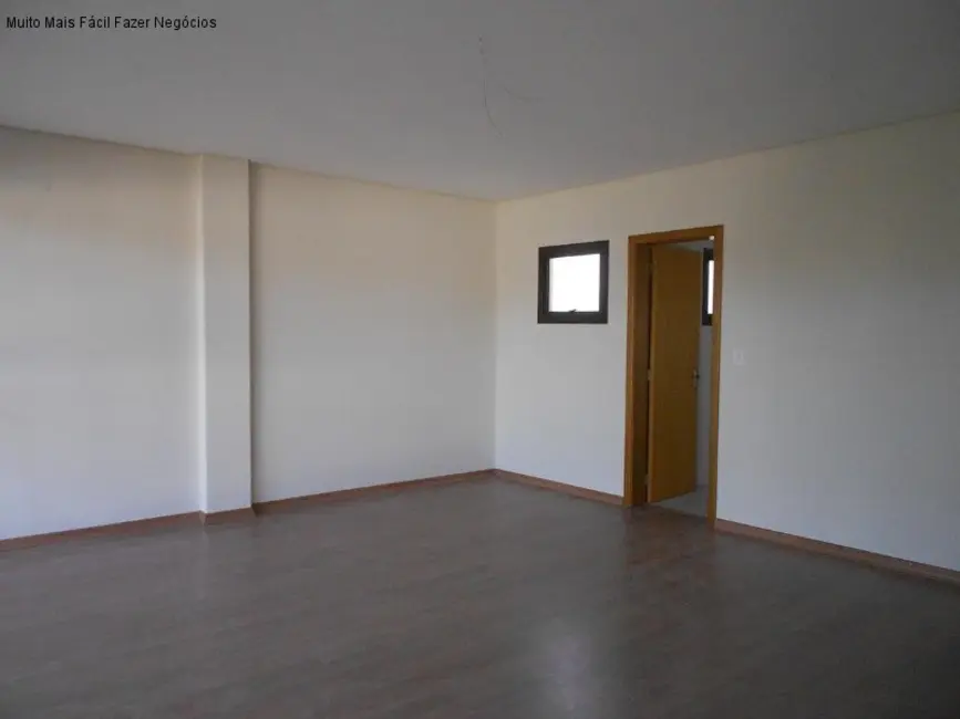 Foto 5 de Apartamento com 3 quartos à venda, 204m2 em Centro, Nova Petropolis - RS
