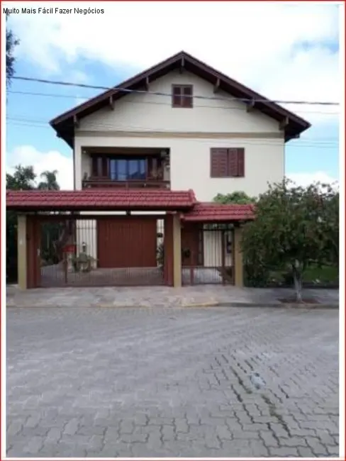 Foto 1 de Casa com 5 quartos à venda, 244m2 em Nova Petropolis - RS