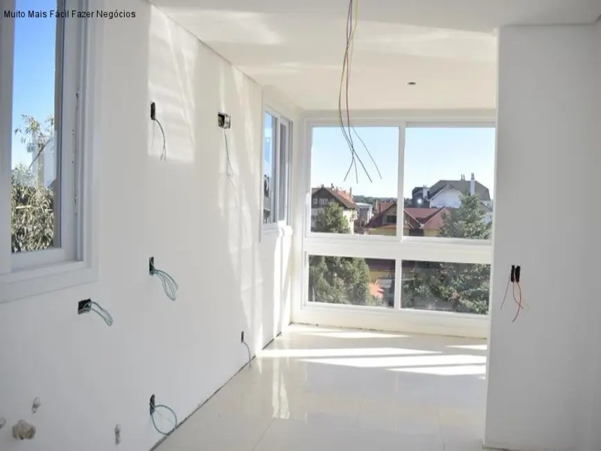 Apartamento com 3 quartos à venda, 126m2 em Gramado - RS - imagem 4 Foto 4 de Apartamento com 3 quartos à venda, 126m2 em Gramado - RS