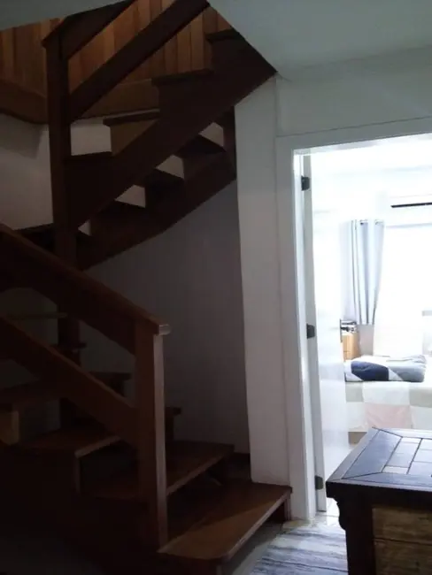 Casa de Condomínio com 3 quartos à venda, 165m2 em Gramado - RS - imagem 6 Foto 6 de Casa de Condomínio com 3 quartos à venda, 165m2 em Gramado - RS