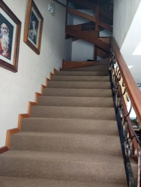 Casa de Condomínio com 3 quartos à venda, 165m2 em Gramado - RS - imagem 4 Foto 4 de Casa de Condomínio com 3 quartos à venda, 165m2 em Gramado - RS