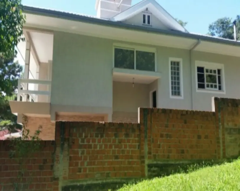 Casa com 4 quartos à venda, 190m2 em Nova Petropolis - RS - imagem 2 Foto 2 de Casa com 4 quartos à venda, 190m2 em Nova Petropolis - RS