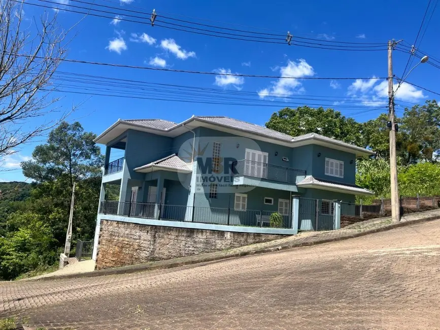 Casa com 4 quartos à venda e para alugar, 348m2 em Nova Petropolis - RS - imagem 1 Foto 1 de Casa com 4 quartos à venda e para alugar, 348m2 em Nova Petropolis - RS
