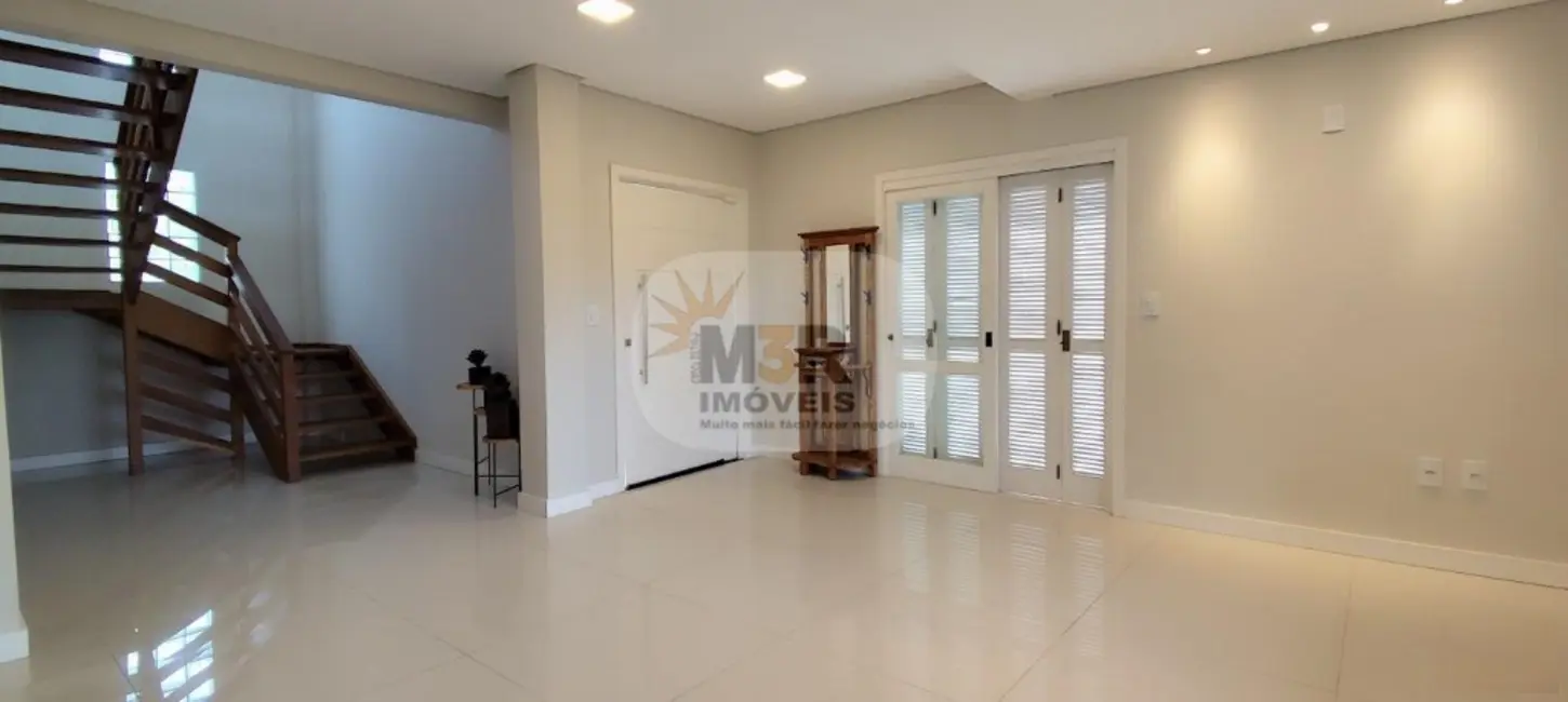 Casa com 4 quartos à venda e para alugar, 348m2 em Nova Petropolis - RS - imagem 8 Foto 8 de Casa com 4 quartos à venda e para alugar, 348m2 em Nova Petropolis - RS