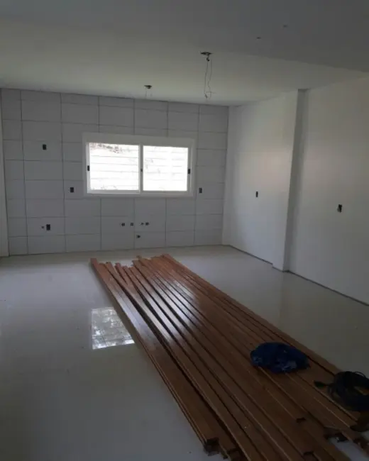 Foto 2 de Casa com 4 quartos à venda e para alugar, 348m2 em Nova Petropolis - RS